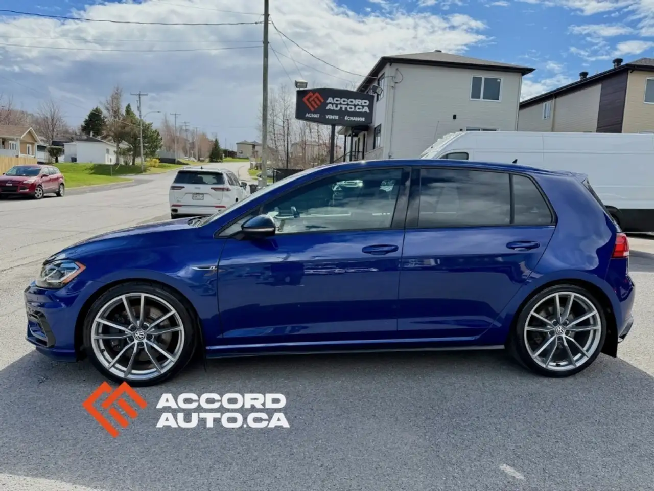 Volkswagen Golf R снимка Volkswagen Golf R