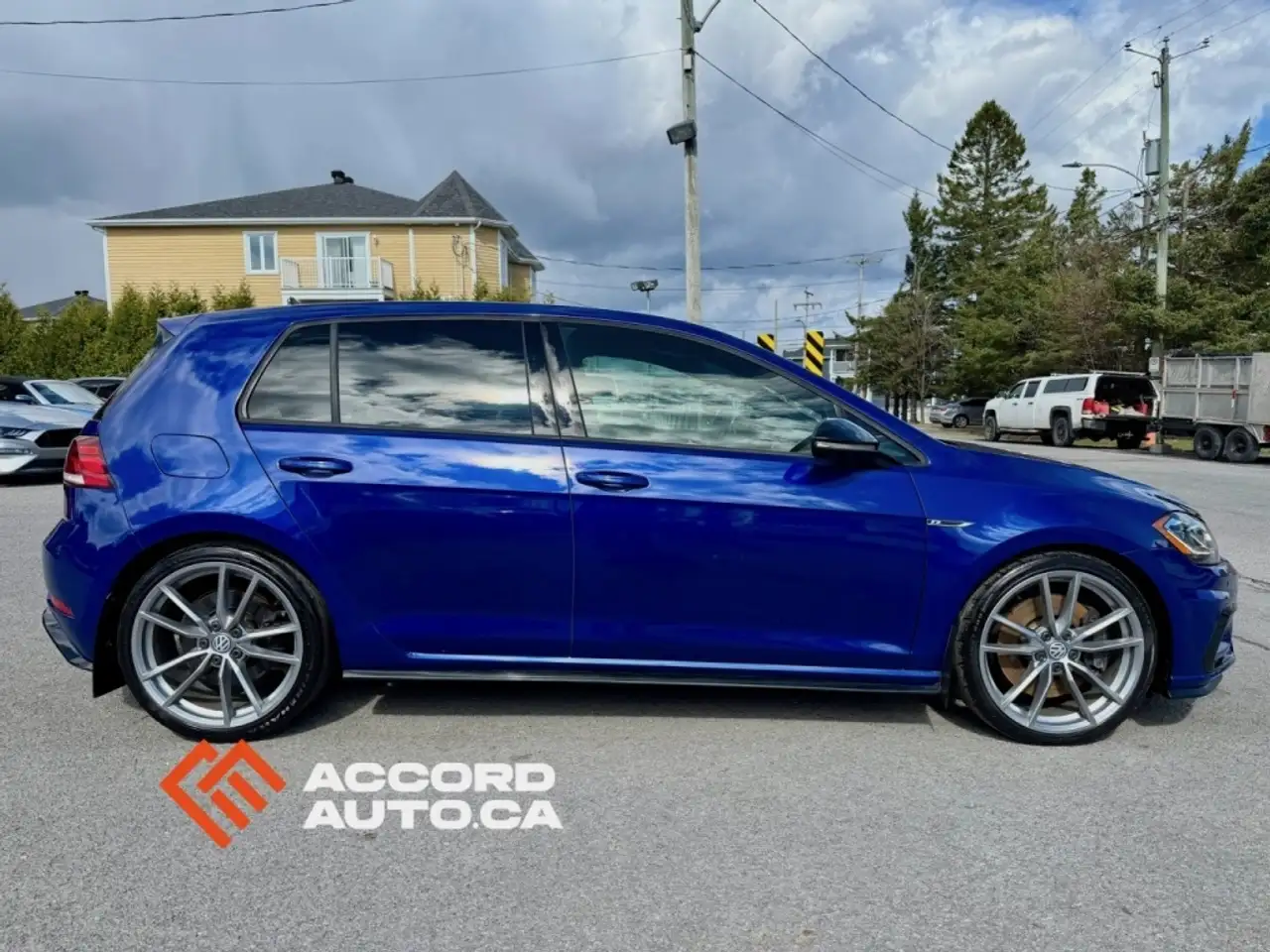 Volkswagen Golf R снимка Volkswagen Golf R