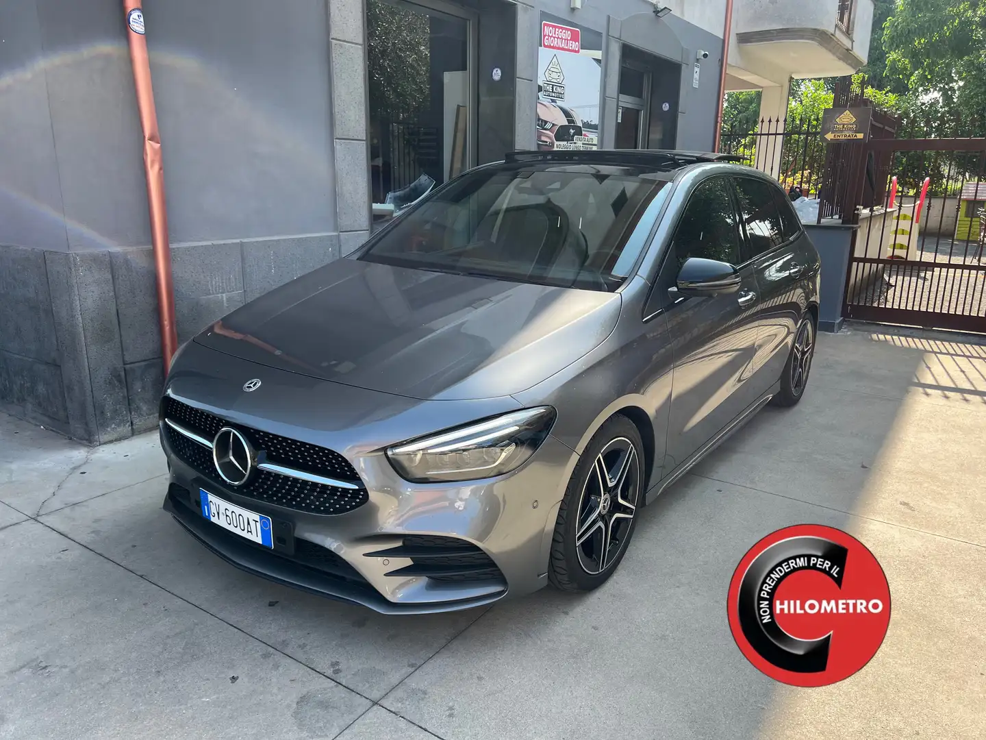 Mercedes-Benz B 220 d Premium auto ** TETTO APRIBILE ** AMG ** - 1