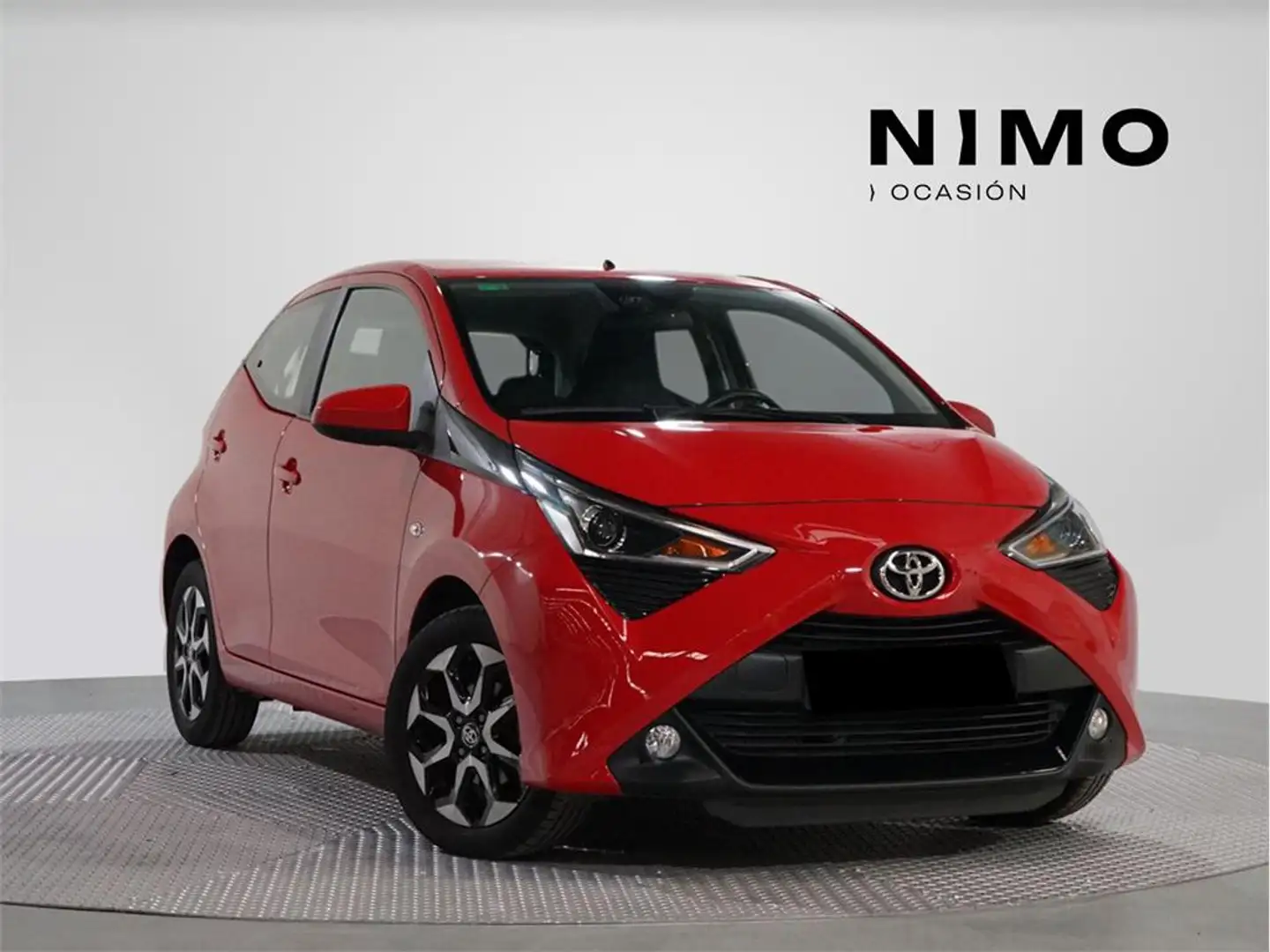 Toyota Aygo 70 x-play - 1