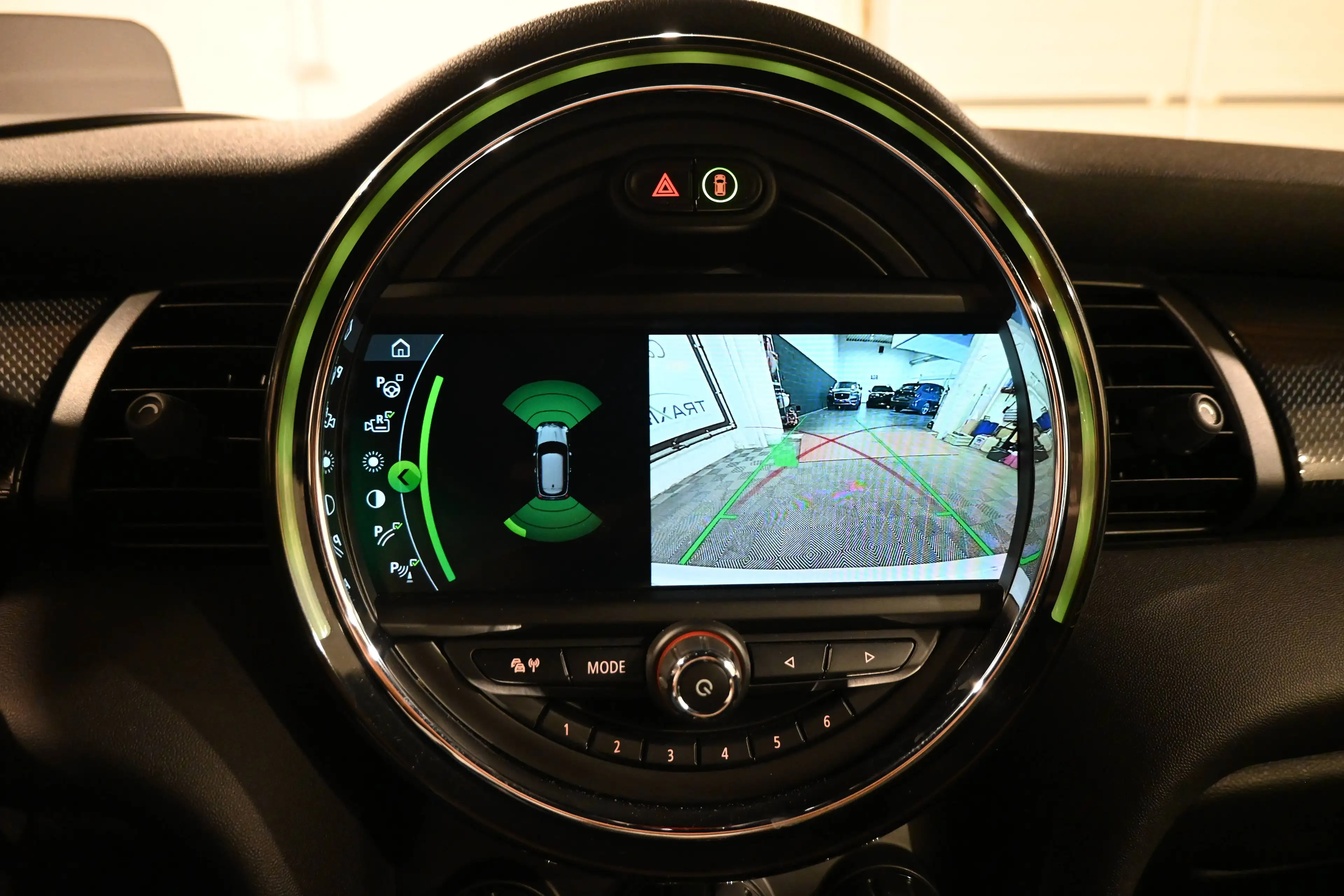MINI Cooper SE e-Mini 28.9 kWh Cooper SE XL / CAMERA / HEAD UP / CARPLAY / ANDROID / LEDS / GPS NAVI / FULL OPTIONS !! — photo 15