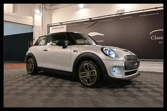 MINI Cooper SE e-Mini 28.9 kWh Cooper SE XL / CAMERA / HEAD UP / CARPLAY / ANDROID / LEDS / GPS NAVI / FULL OPTIONS !!