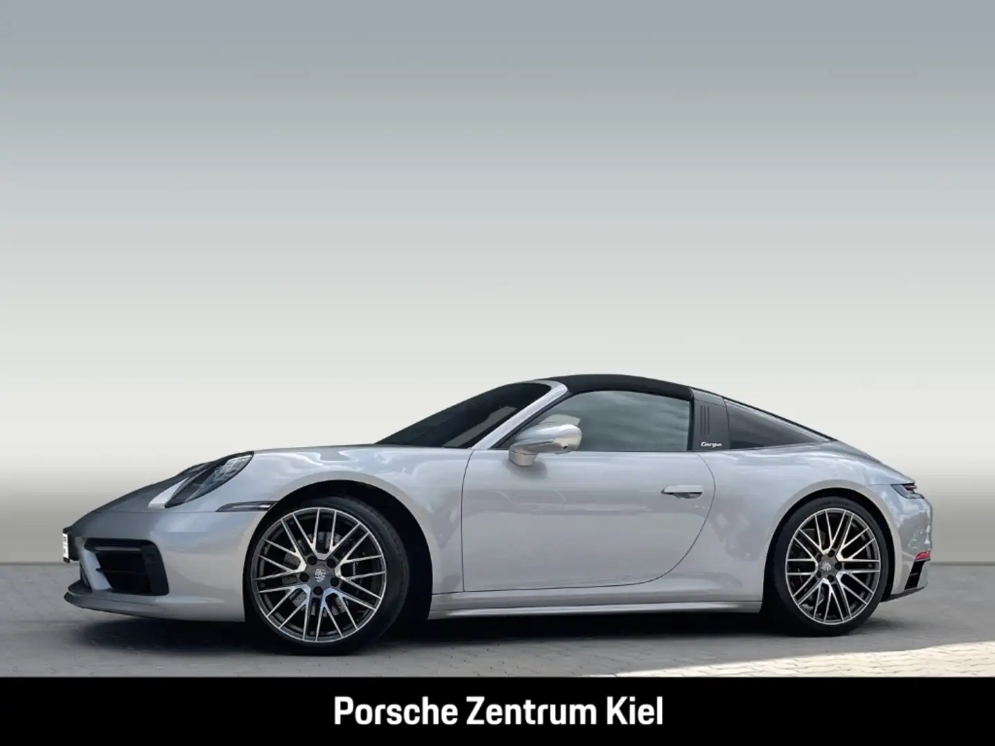 Porsche 992 (911) Targa 4S Silber - 1
