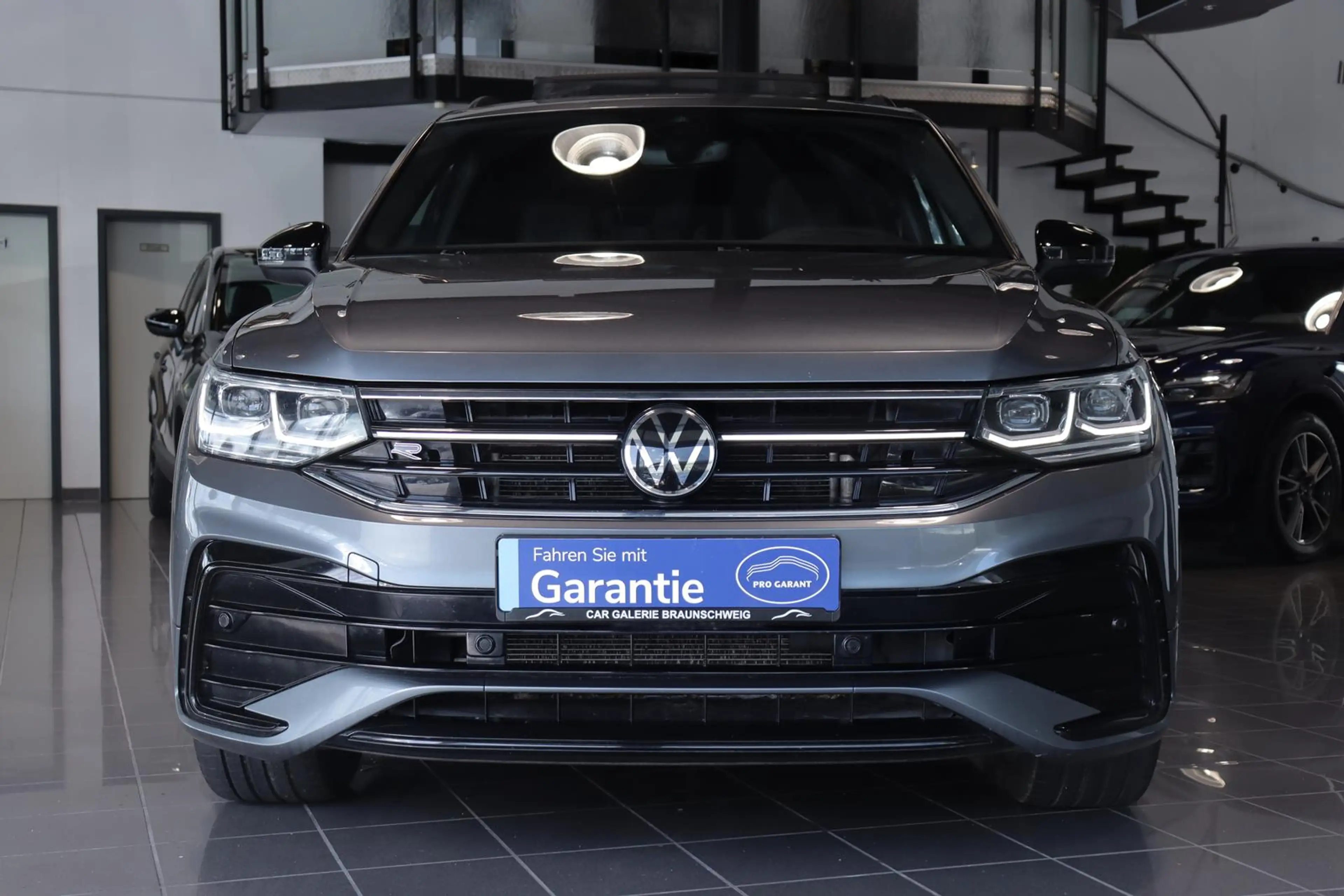 Volkswagen Tiguan Allspace 2.0 TDI R-Line 4Mot*PANO*7SITZER — photo 6
