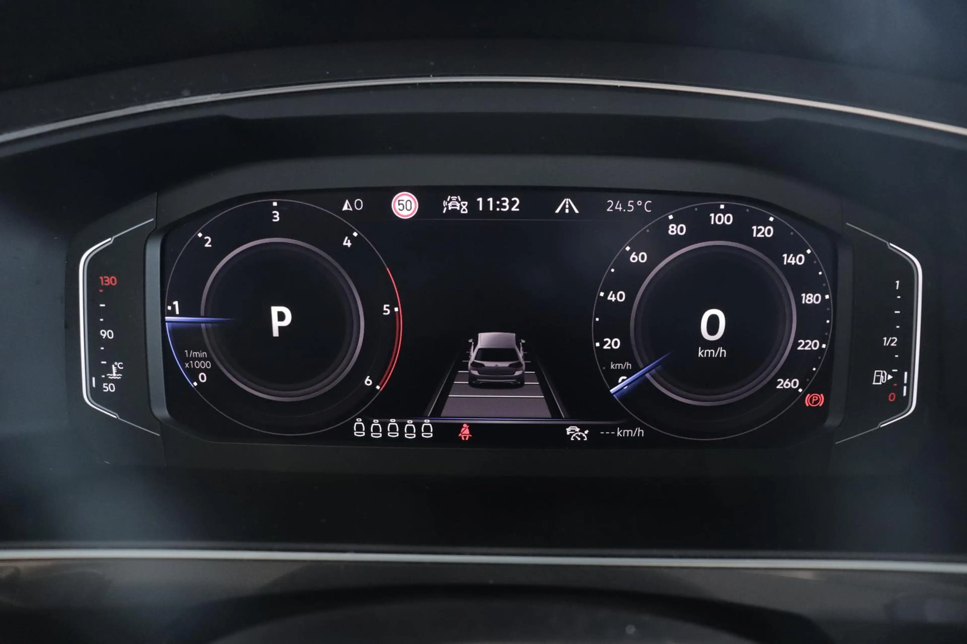 Volkswagen Tiguan Allspace 2.0 TDI R-Line 4Mot*PANO*7SITZER — photo 14
