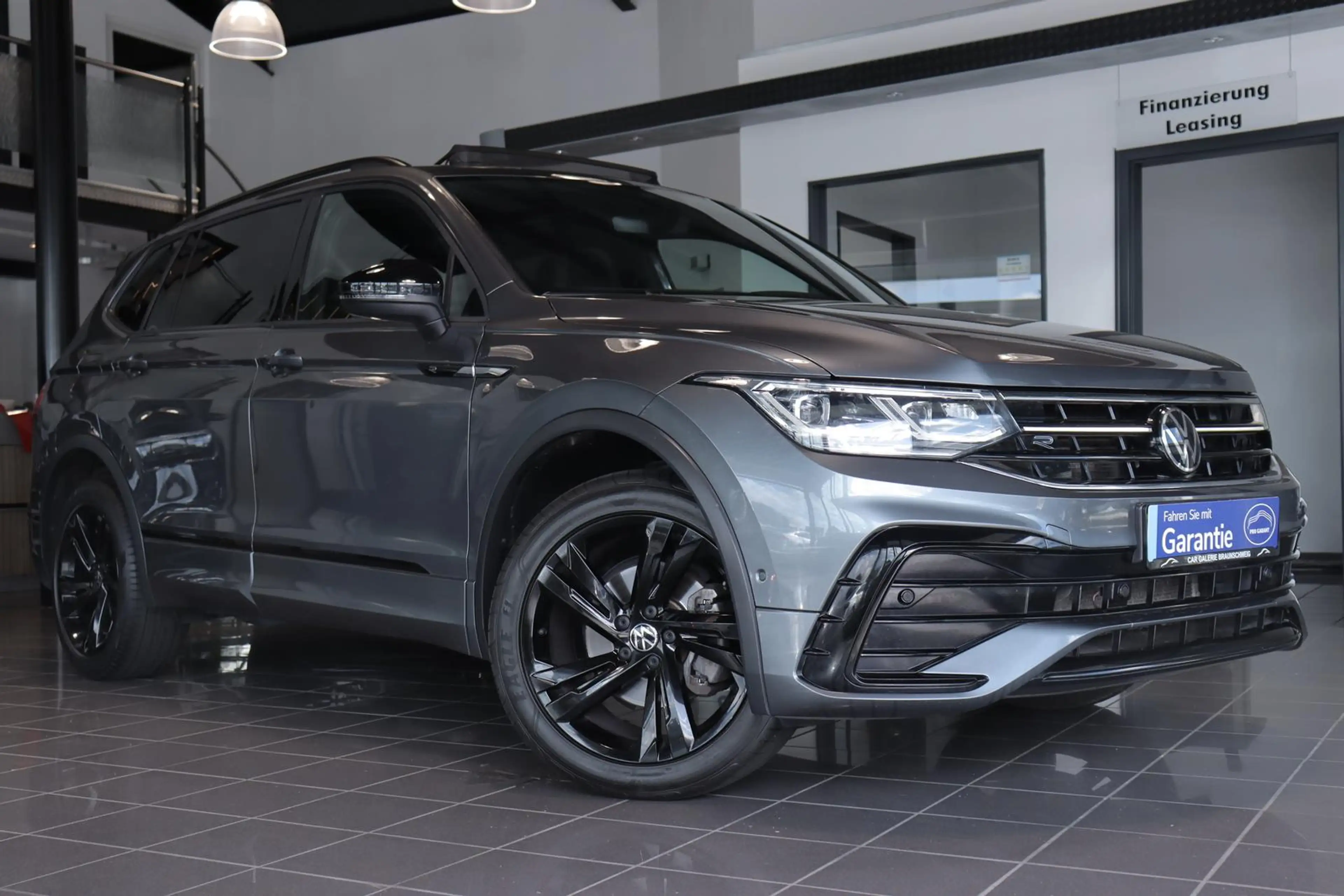 Volkswagen Tiguan Allspace 2.0 TDI R-Line 4Mot*PANO*7SITZER — photo 8