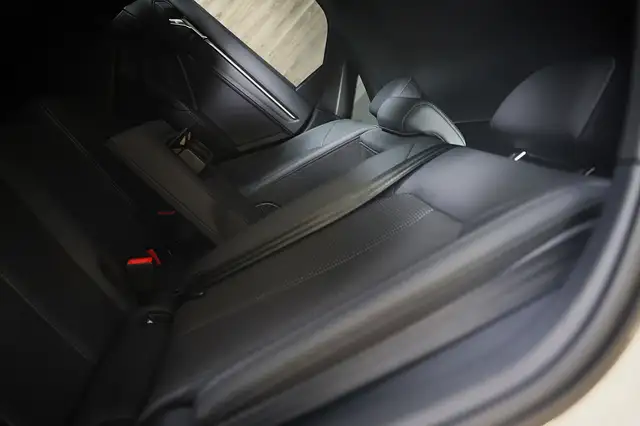Audi Q3 view 20