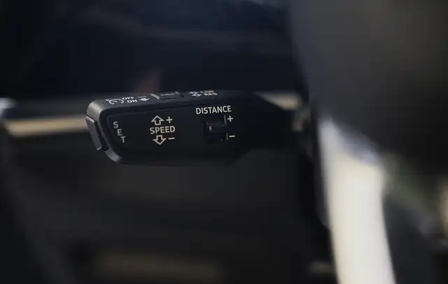 Audi Q3 view 26