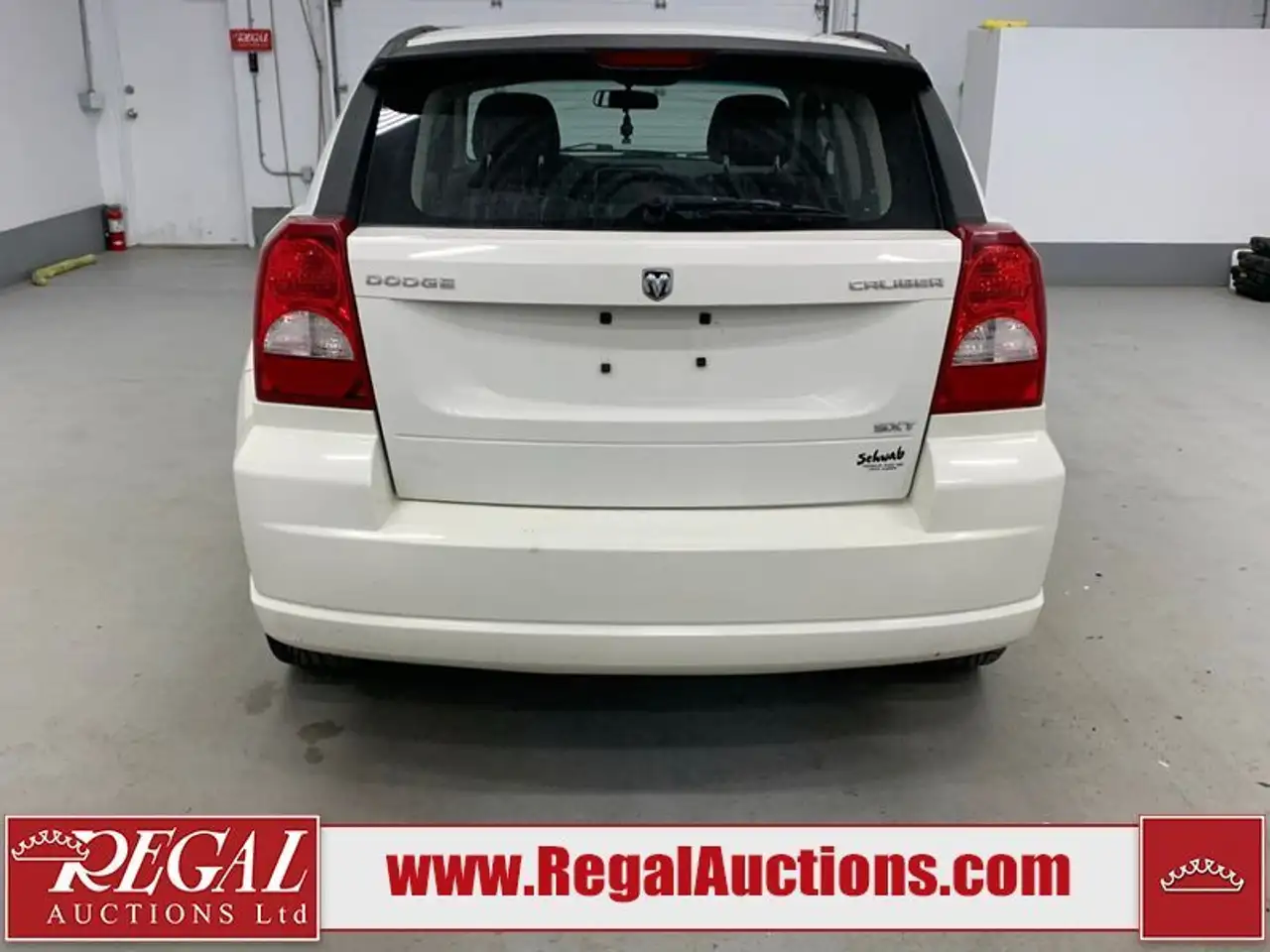Dodge Caliber снимка Dodge Caliber
