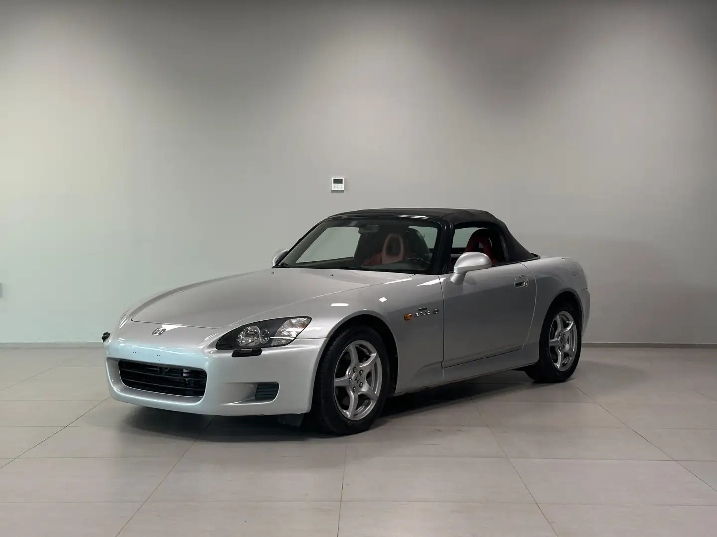 Honda S 2000 2.0 16V VTEC Grau - 1