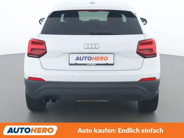 Audi Q2 view 5