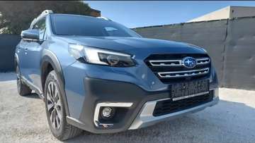 2.5i Lineartronic Platinum.