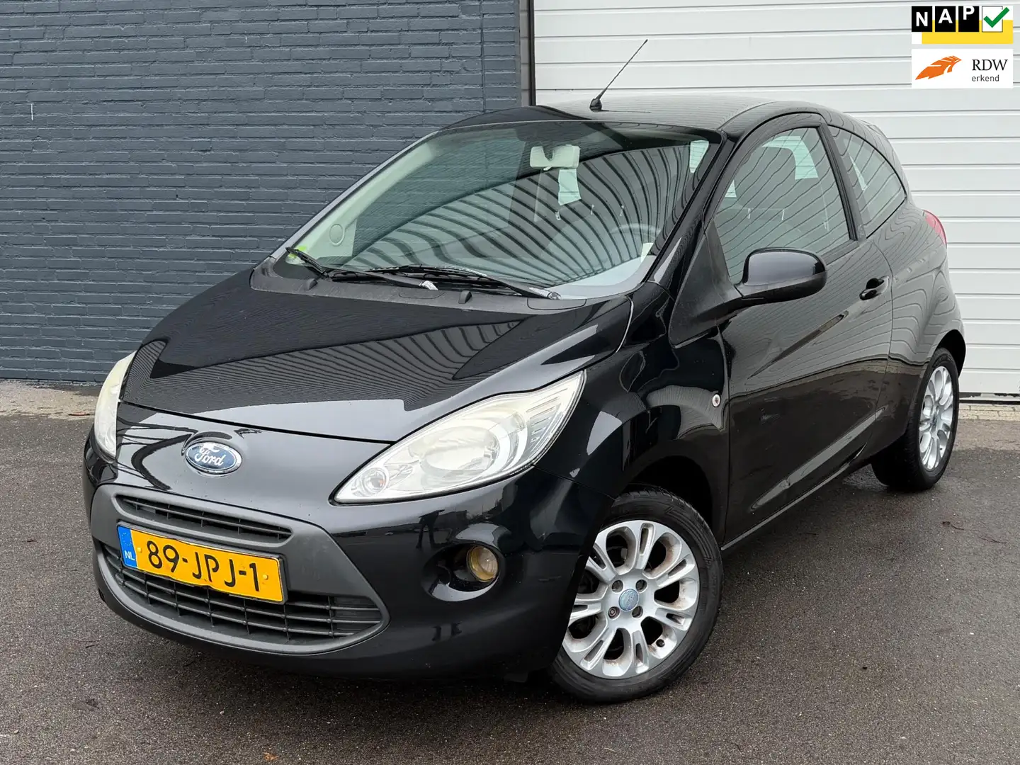 Ford Ka/Ka+ 1.2 Titanium NWEAPK/DISTRIVERVANGEN/AIRCO/LMV/ELKP Negro - 1
