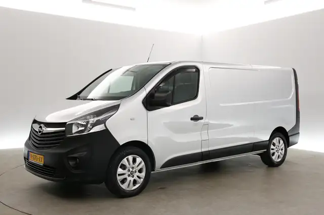 Opel Vivaro view 8