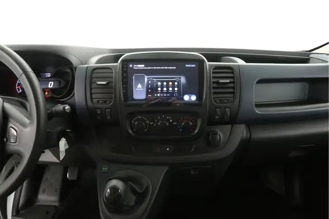 Opel Vivaro view 11
