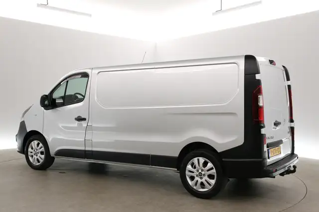 Opel Vivaro view 4