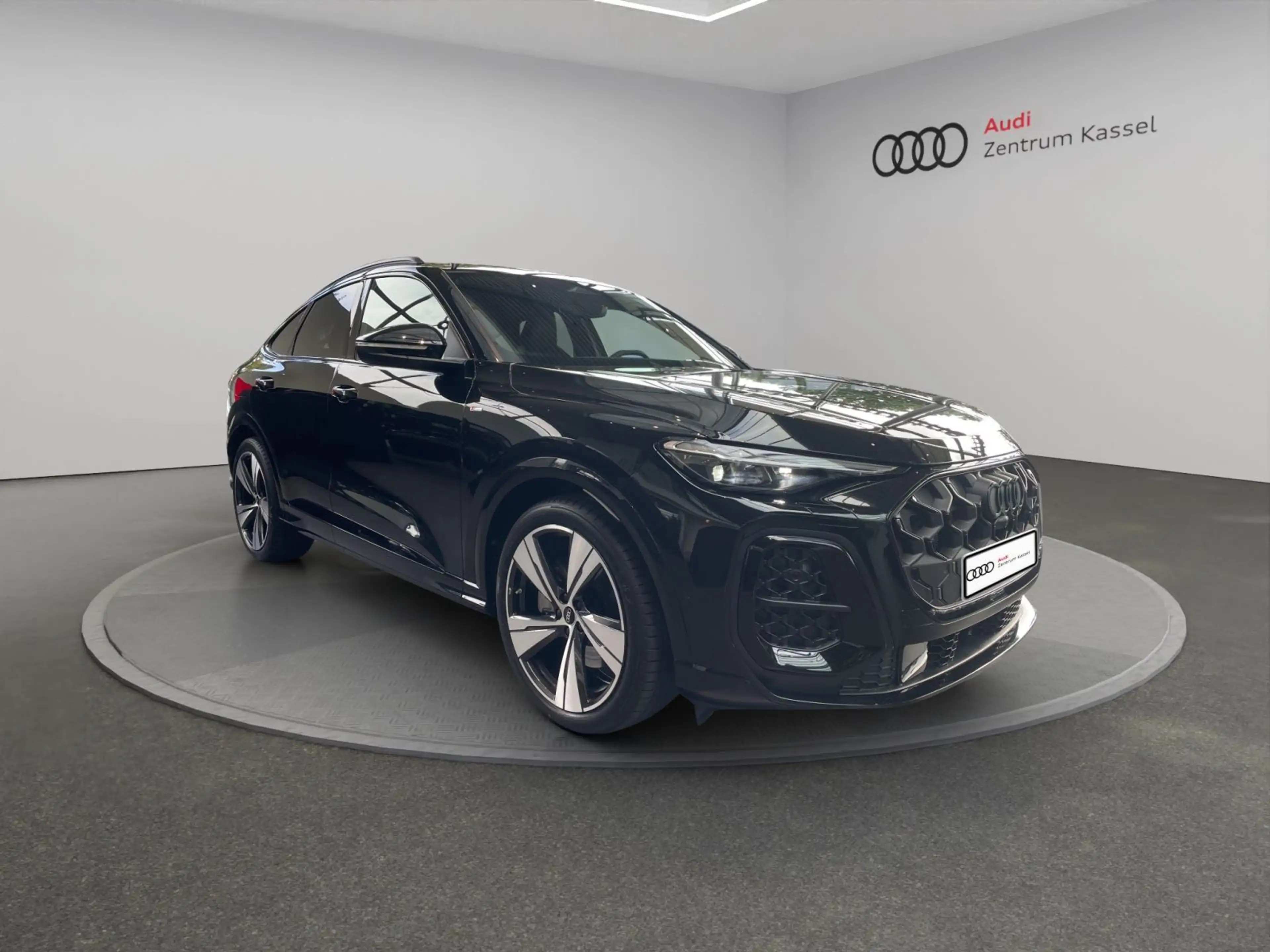 Audi Q5 SB TDI qu. S line Matrix B&O HuD Luftfahrwerk — photo 8