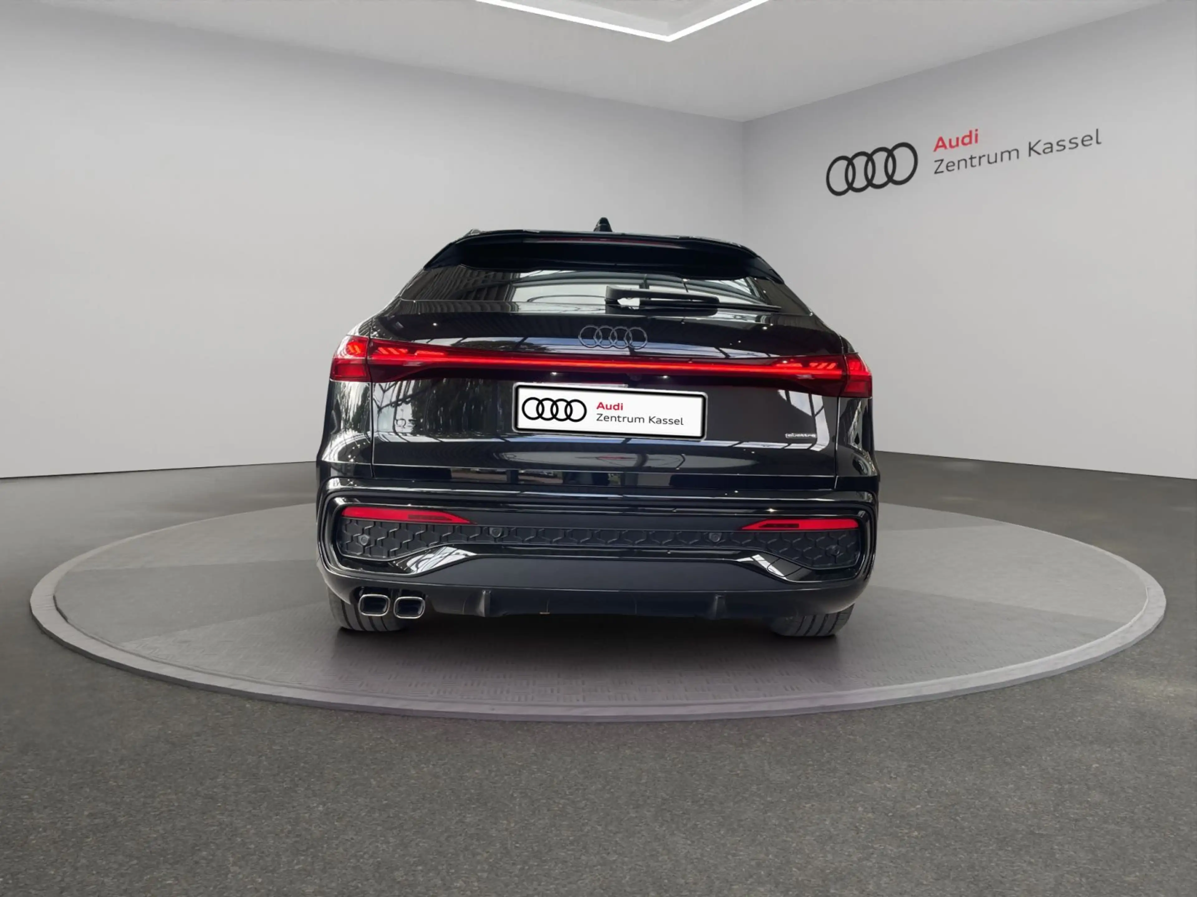 Audi Q5 SB TDI qu. S line Matrix B&O HuD Luftfahrwerk — photo 5