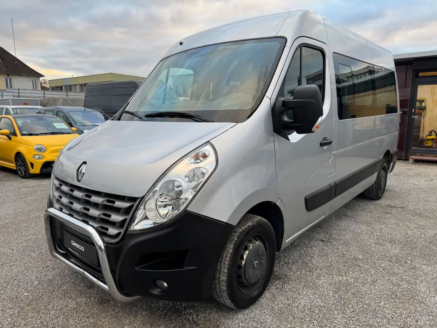 Renault Master III Kombi L2H2 3,3t | KLima | 9 Sitzer Grau - 1