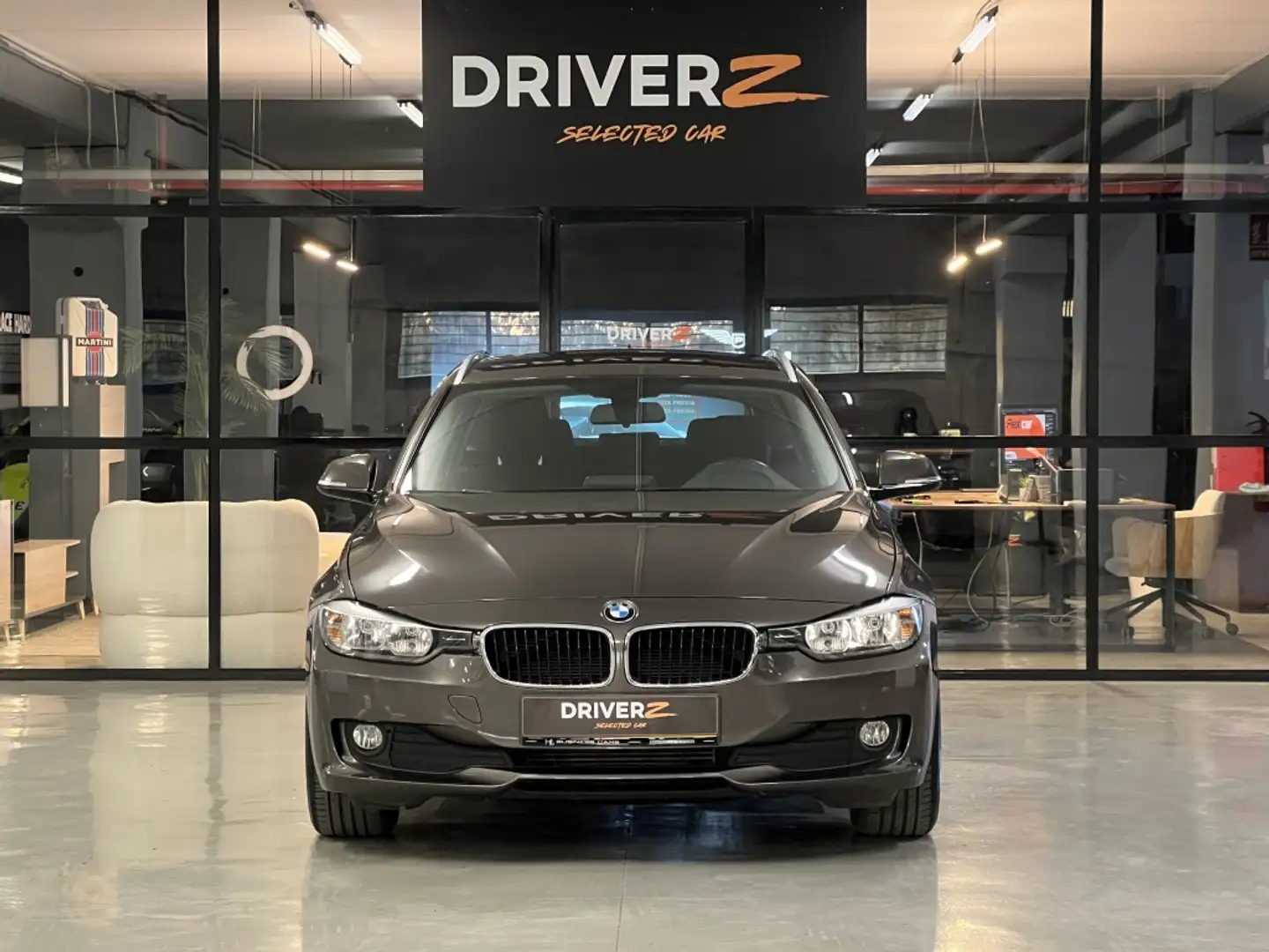 BMW 316 316d Touring Essential Edition Beige - 2