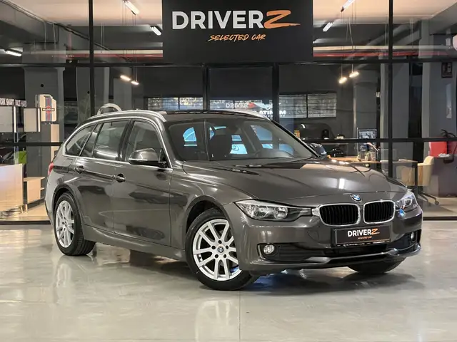 BMW 316 316d Touring Essential Edition