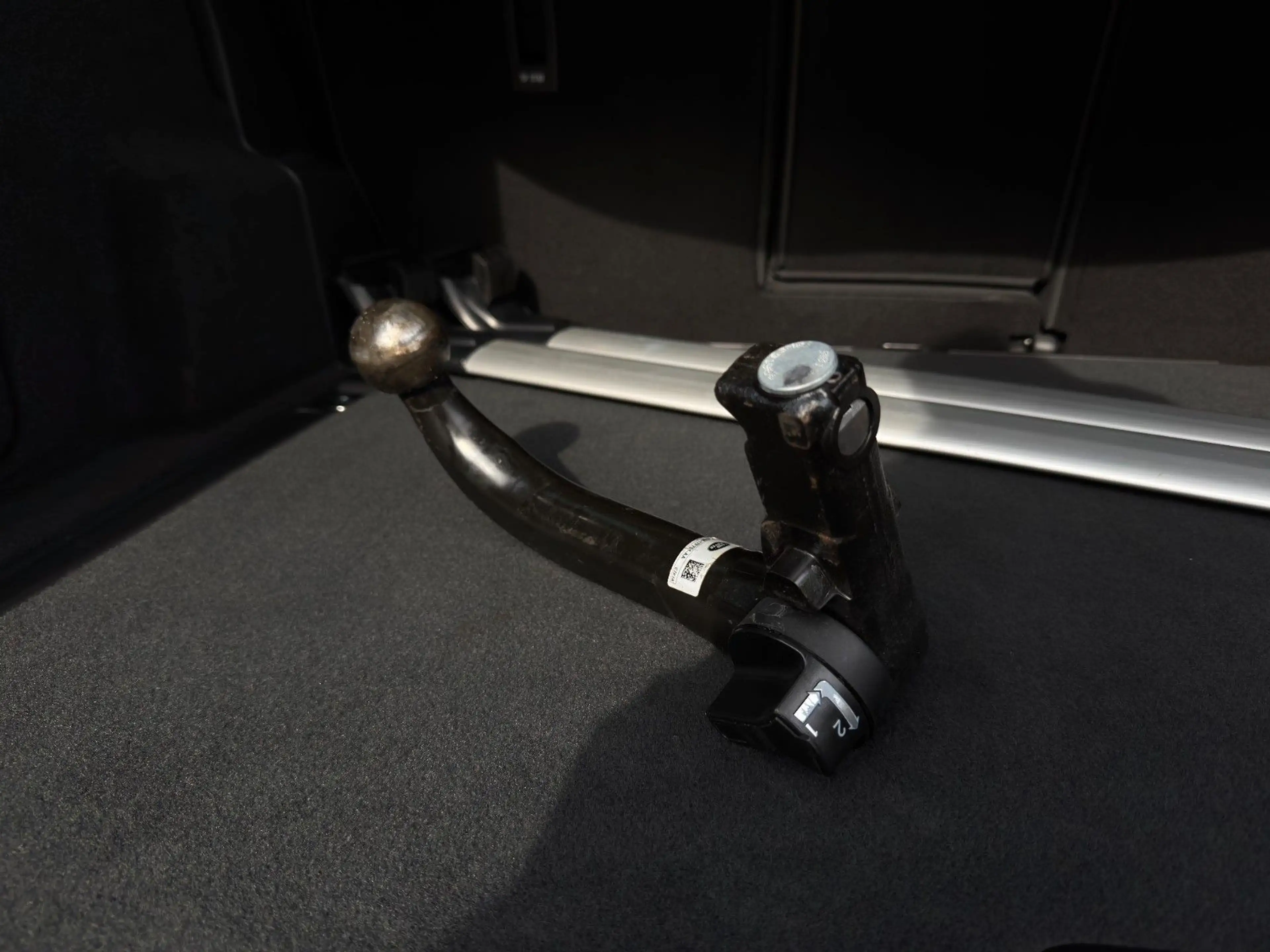 Land Rover Discovery /Sport/R-Dynamic/S/AWD/LED/SHZ/AHK/MWST — photo 6