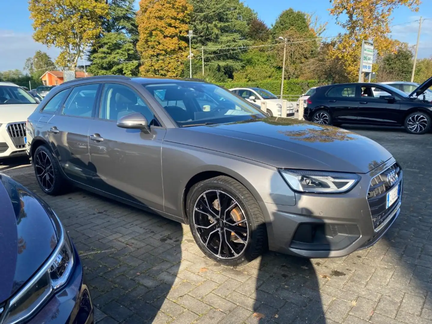Audi A4 Avant 35 TDI/163 CV S tronic Business Grigio - 1