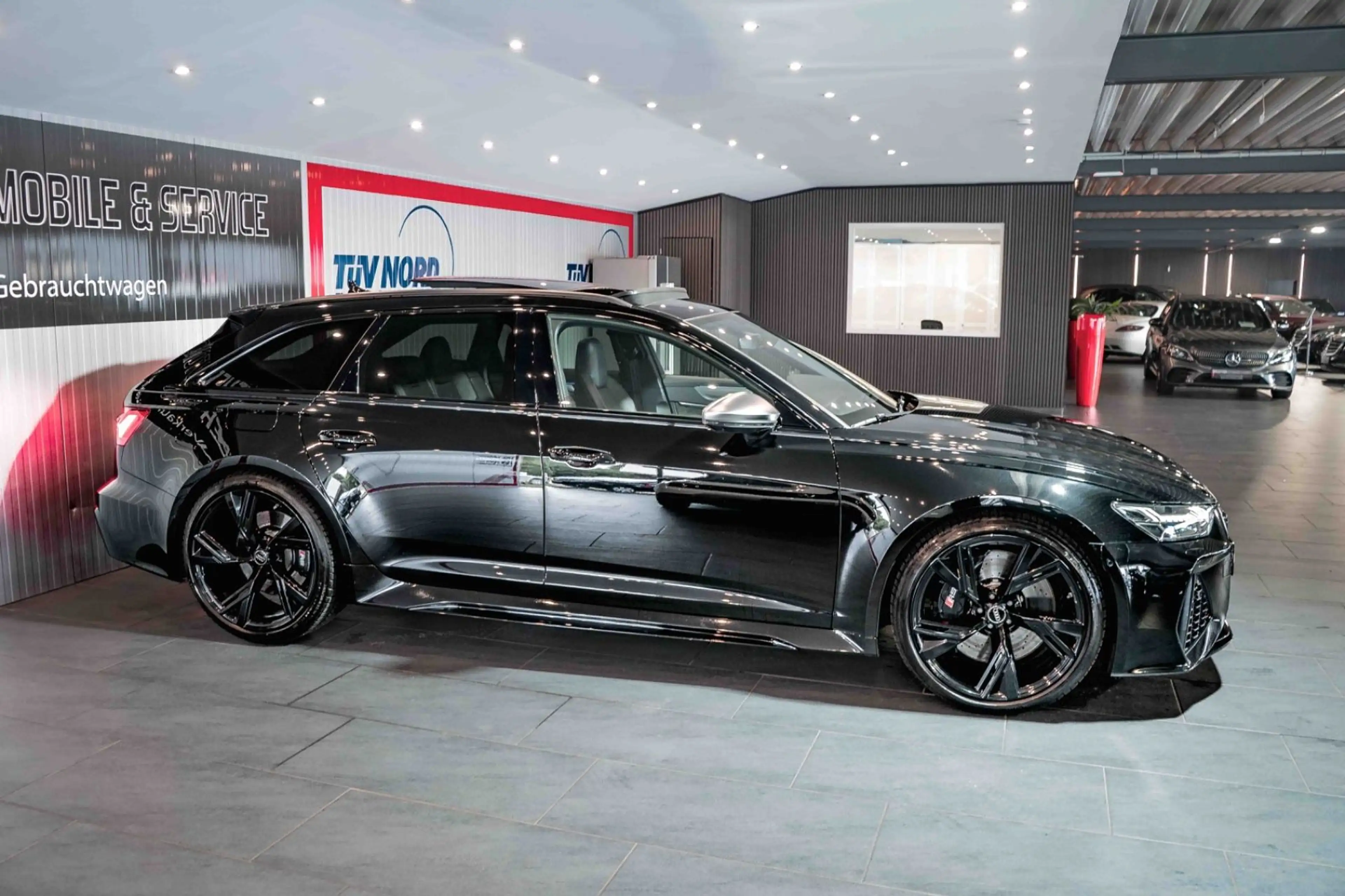 Audi RS6 4.0 TFSI quattro Panorama Matrix Sitzklima — photo 2
