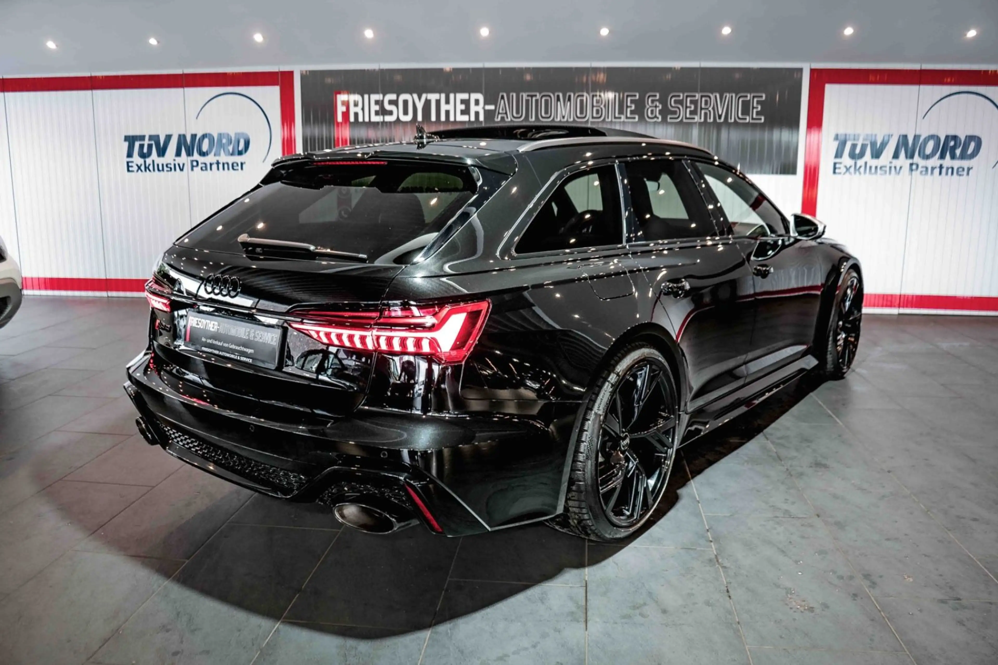 Audi RS6 4.0 TFSI quattro Panorama Matrix Sitzklima — photo 12