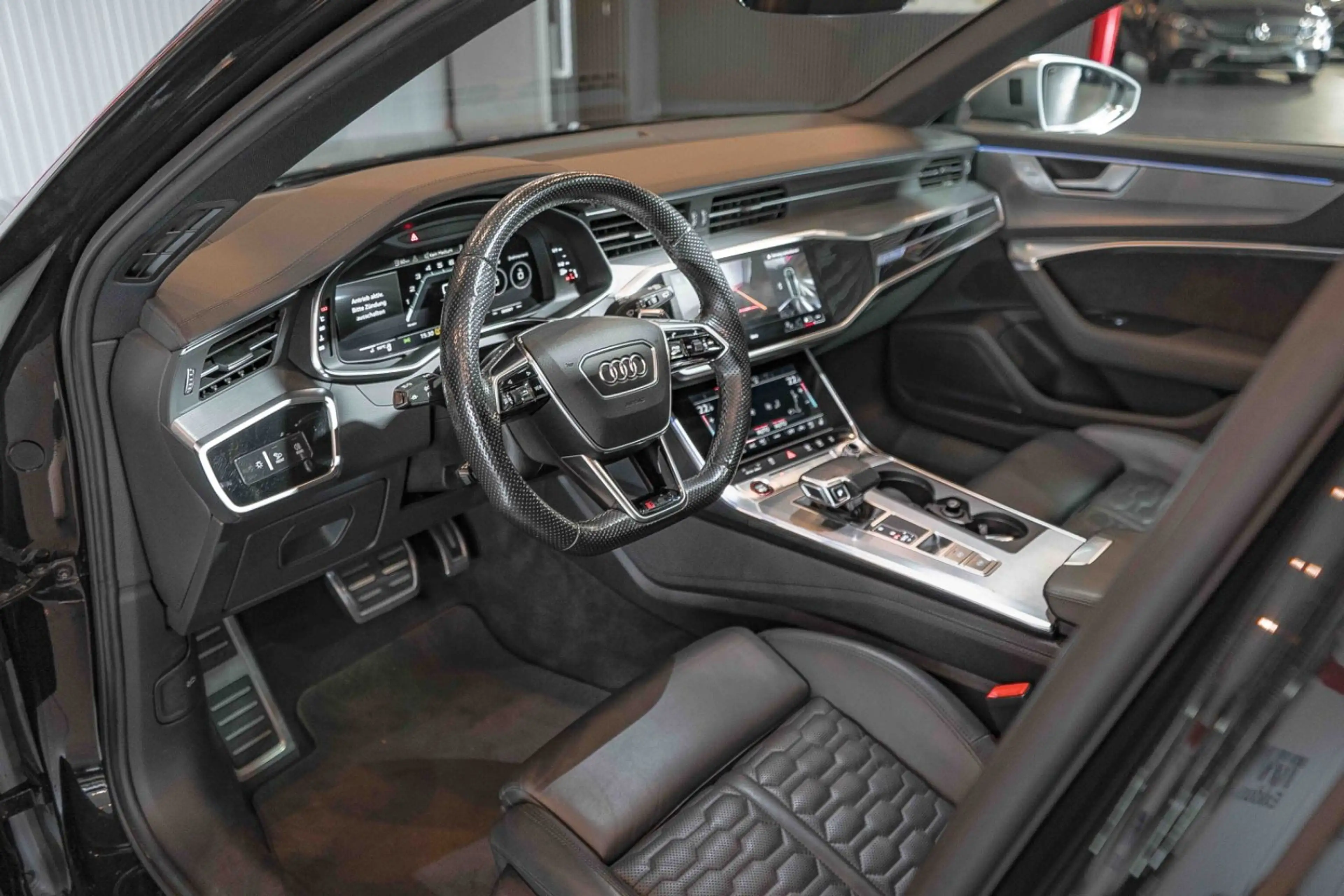 Audi RS6 4.0 TFSI quattro Panorama Matrix Sitzklima — photo 14