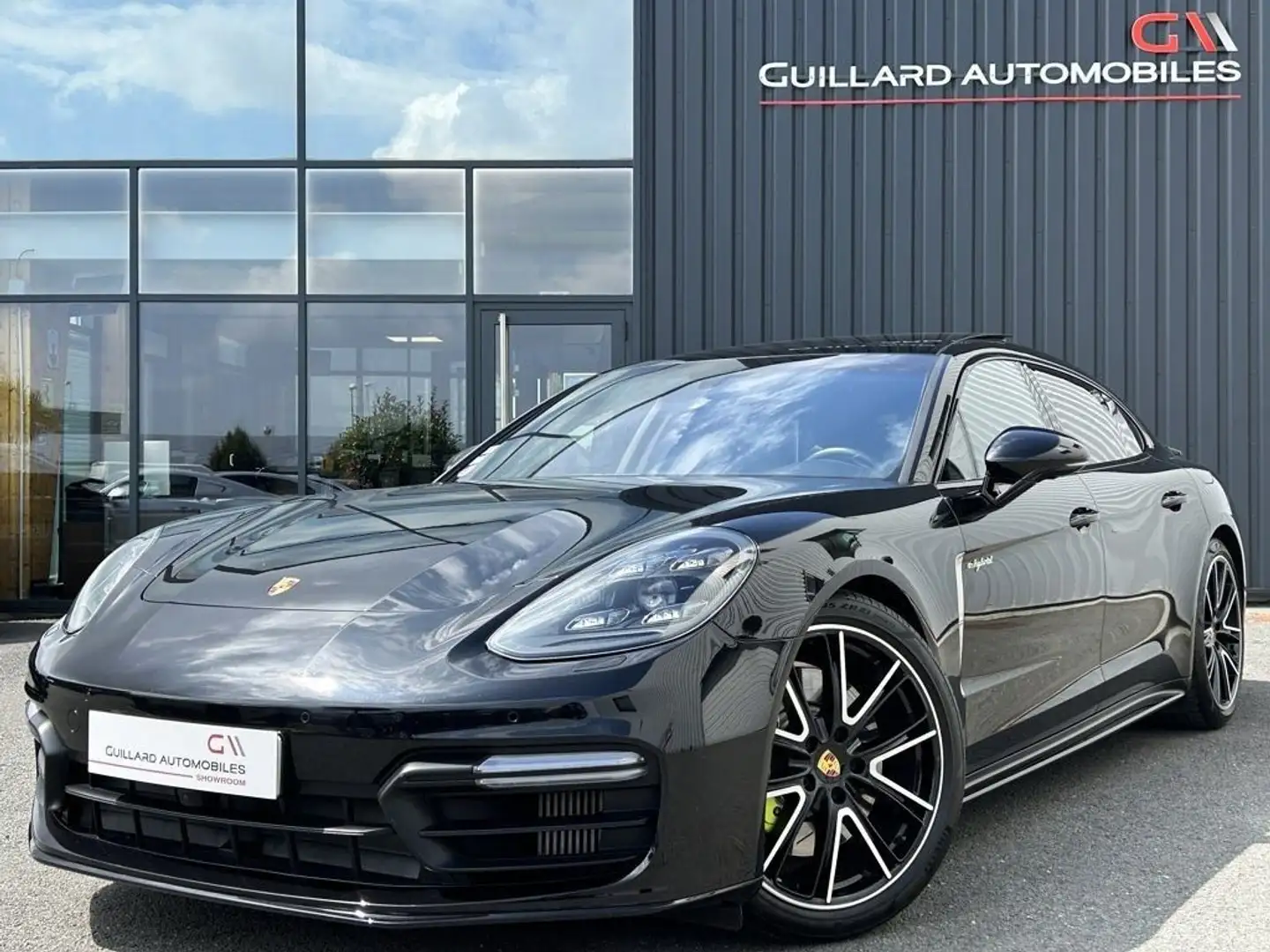 Porsche Panamera 4 EXECUTIVE 3.0 V6 E-HYBRID 462ch PDK Schwarz - 1