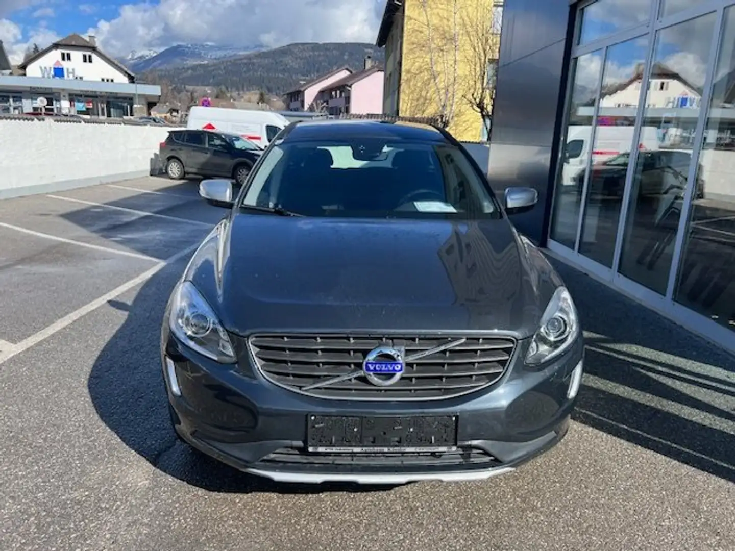 Volvo XC60 D4 AWD Kinetic Diesel *64.000km*EZ09/2015*AHV*SZH* Gris - 2
