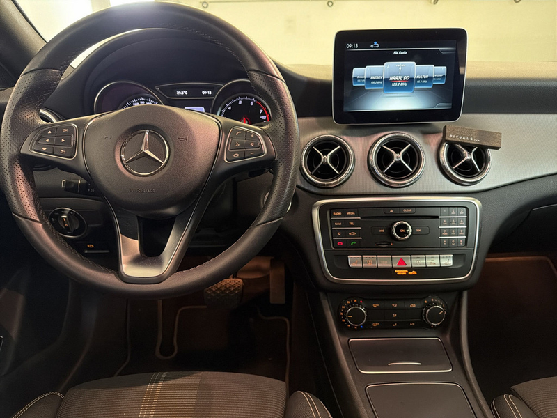 Mercedes-Benz CLA 180 Shooting Brake AMG Line STANDHZ LED — photo 9