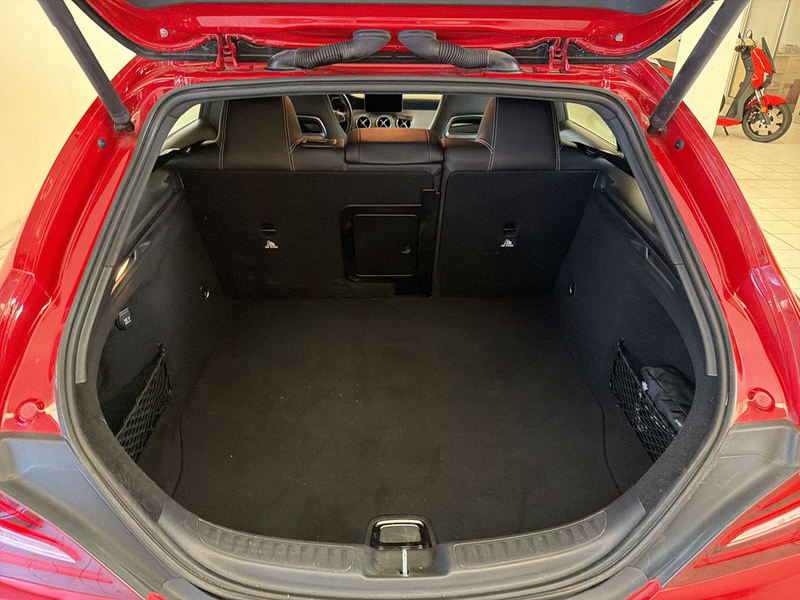 Mercedes-Benz CLA 180 Shooting Brake AMG Line STANDHZ LED — photo 8