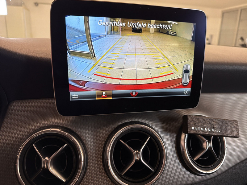 Mercedes-Benz CLA 180 Shooting Brake AMG Line STANDHZ LED — photo 12