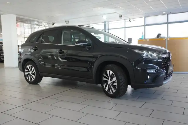 Suzuki SX4 S-Cross view 6