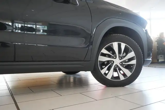 Suzuki SX4 S-Cross view 7
