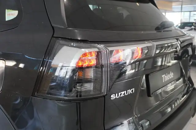 Suzuki SX4 S-Cross view 10