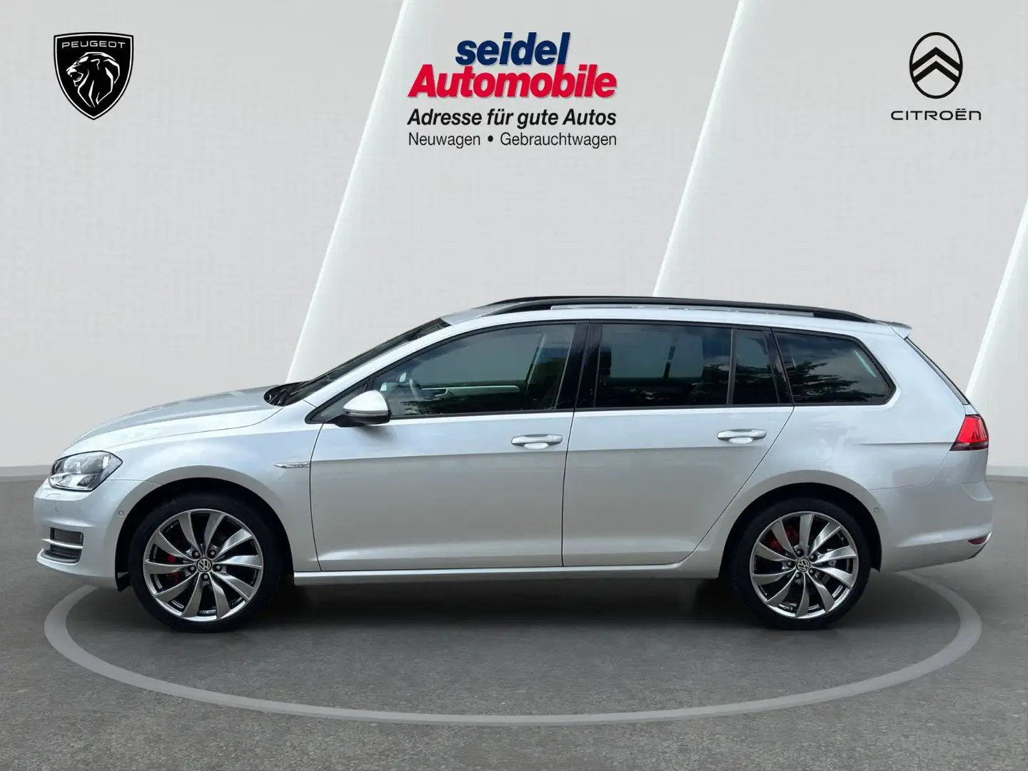 Volkswagen Golf VII Variant 1.2 TSI BMT Cup, AHK, Bluetooth Silber - 2