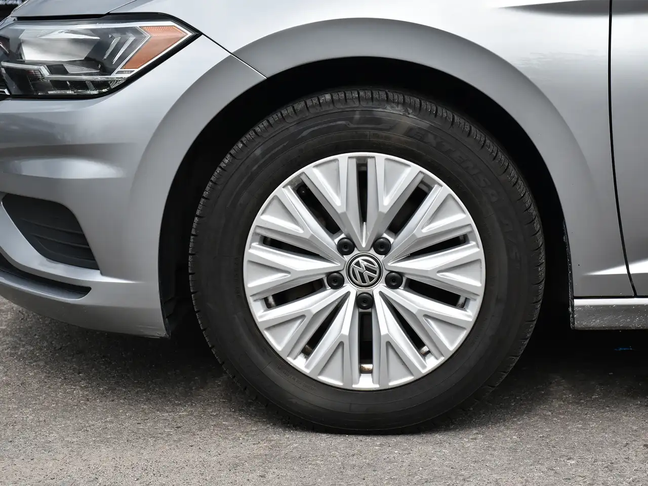 Volkswagen Jetta снимка Volkswagen Jetta