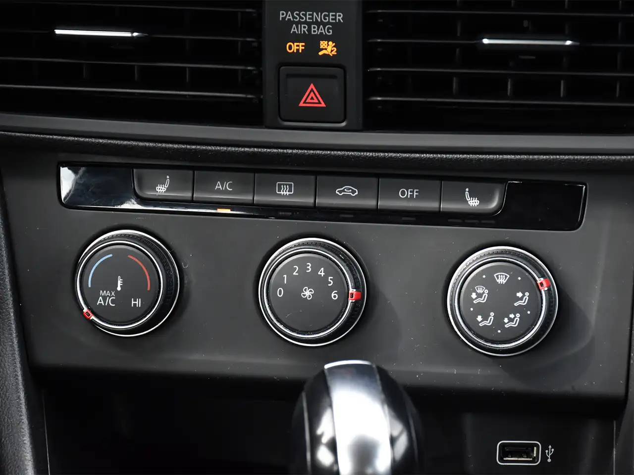 Volkswagen Jetta снимка Volkswagen Jetta