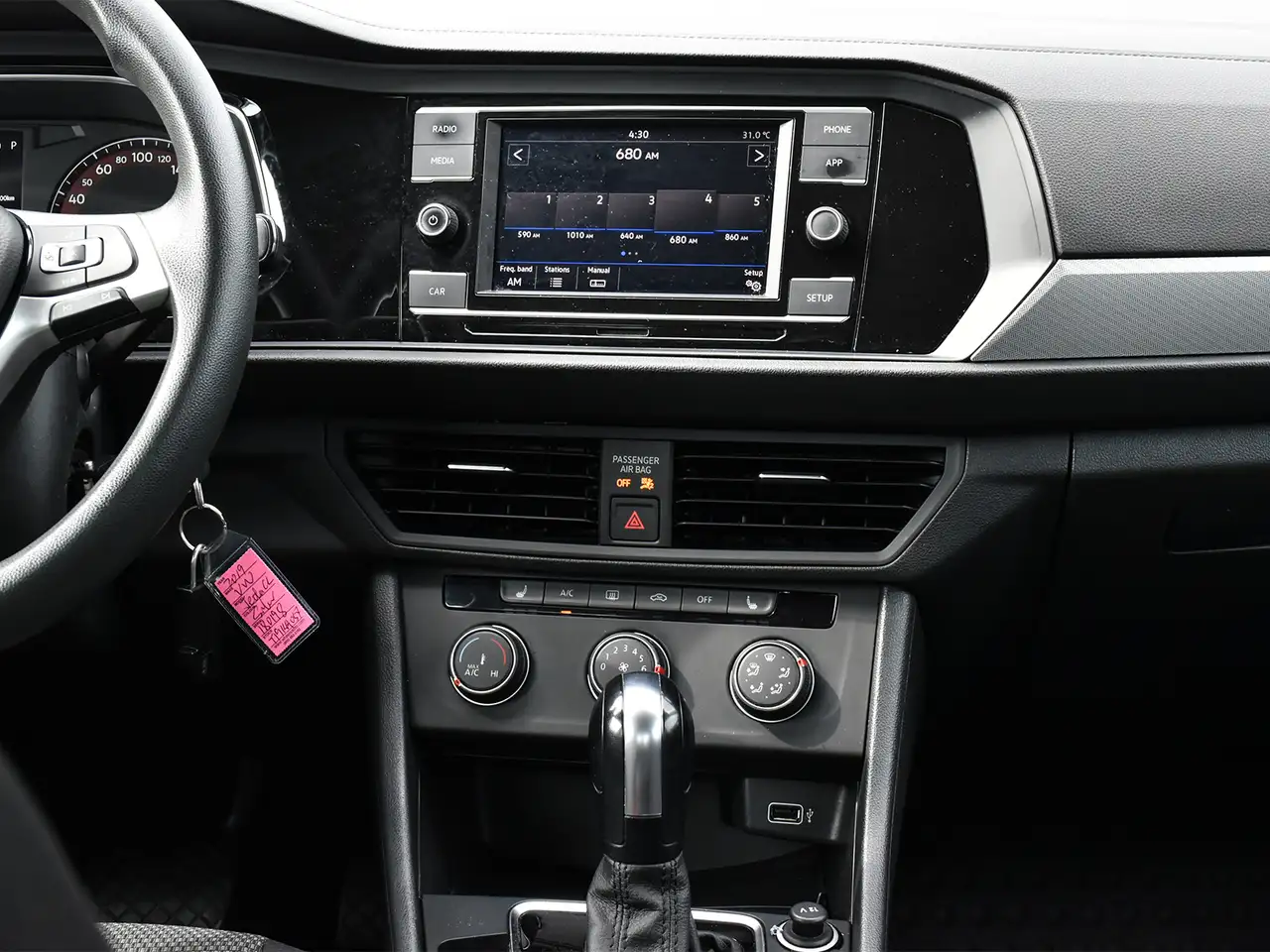 Volkswagen Jetta снимка Volkswagen Jetta