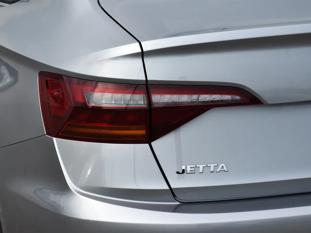 Volkswagen Jetta снимка Volkswagen Jetta