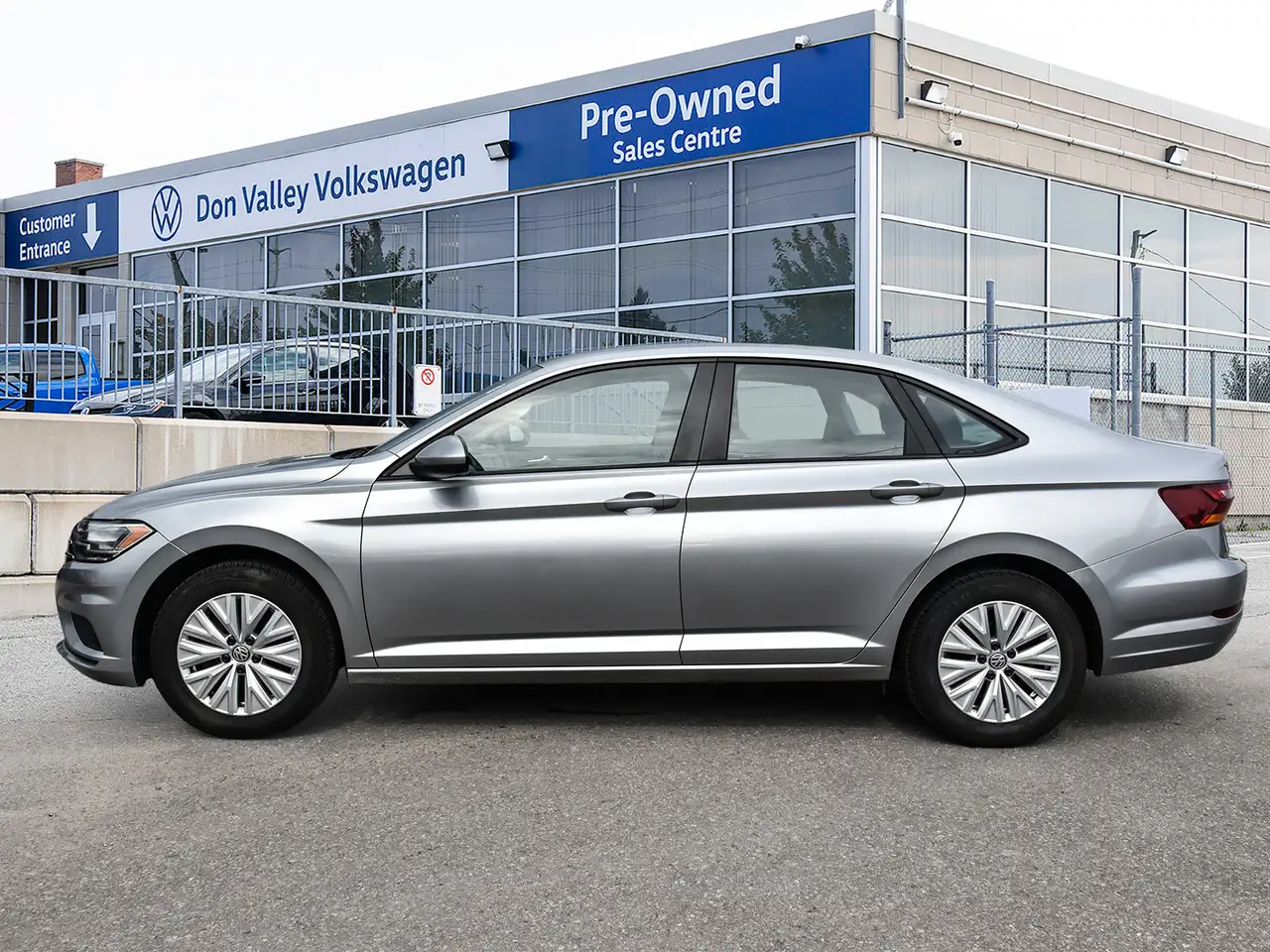 Volkswagen Jetta снимка Volkswagen Jetta
