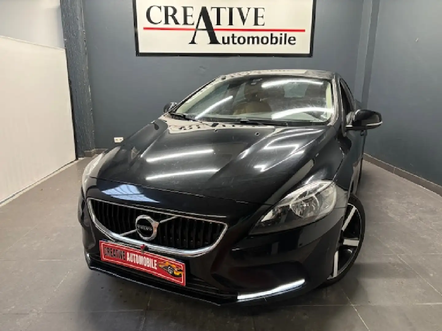 Volvo V40 D3 150 CV Momentum - 1