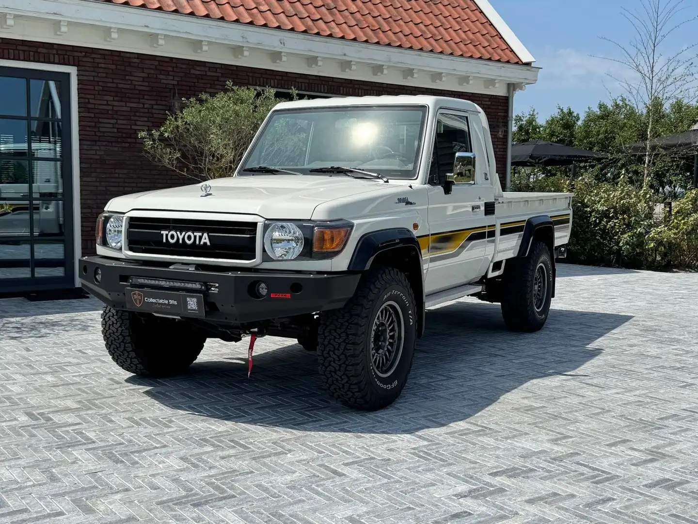 Toyota Land Cruiser 70th Anniversary Wit - 1