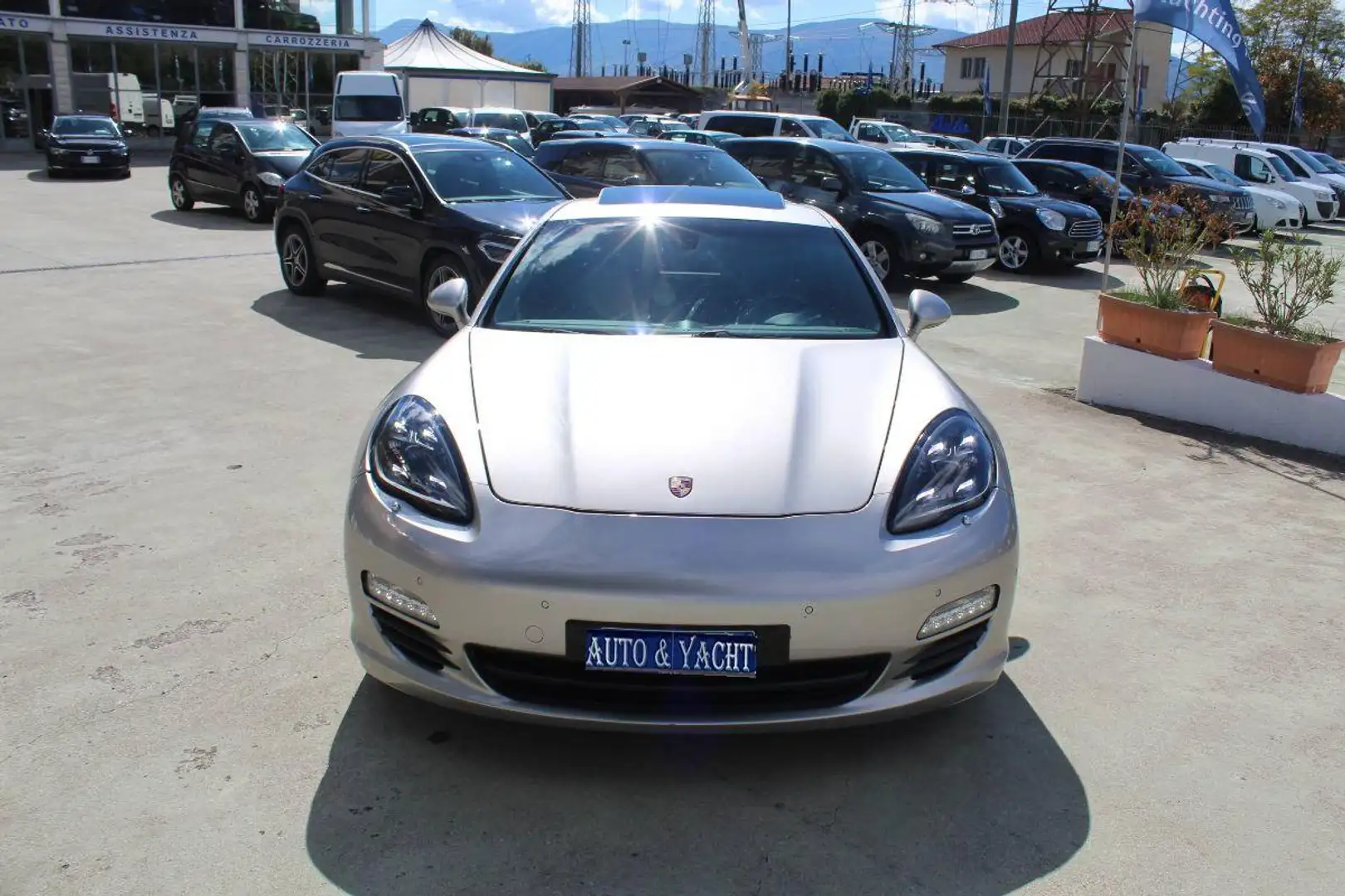 Porsche Panamera 3.0 Diesel Grau - 2
