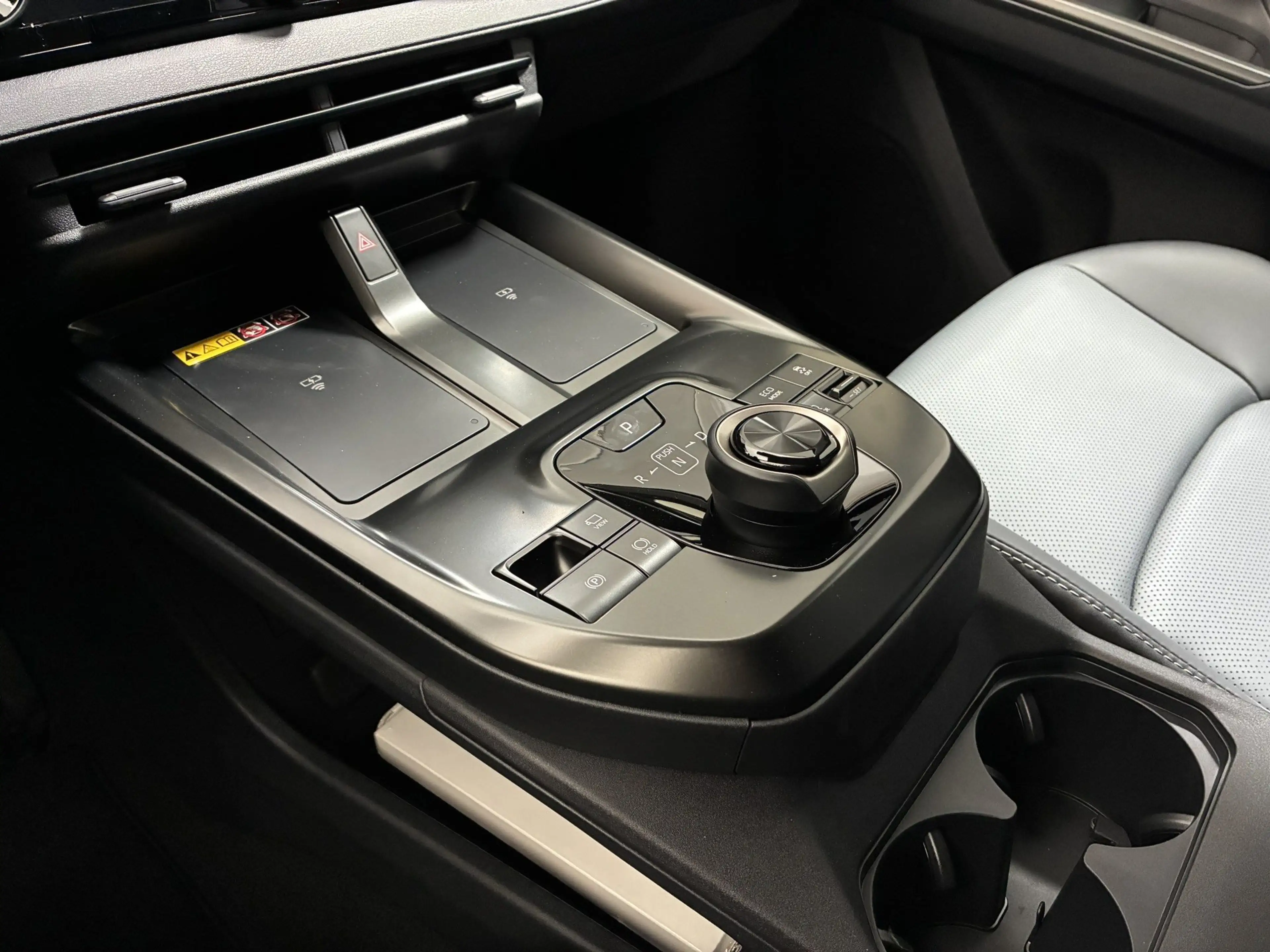 Toyota bZ4X Elektro 252 kW AWD Lounge — photo 10