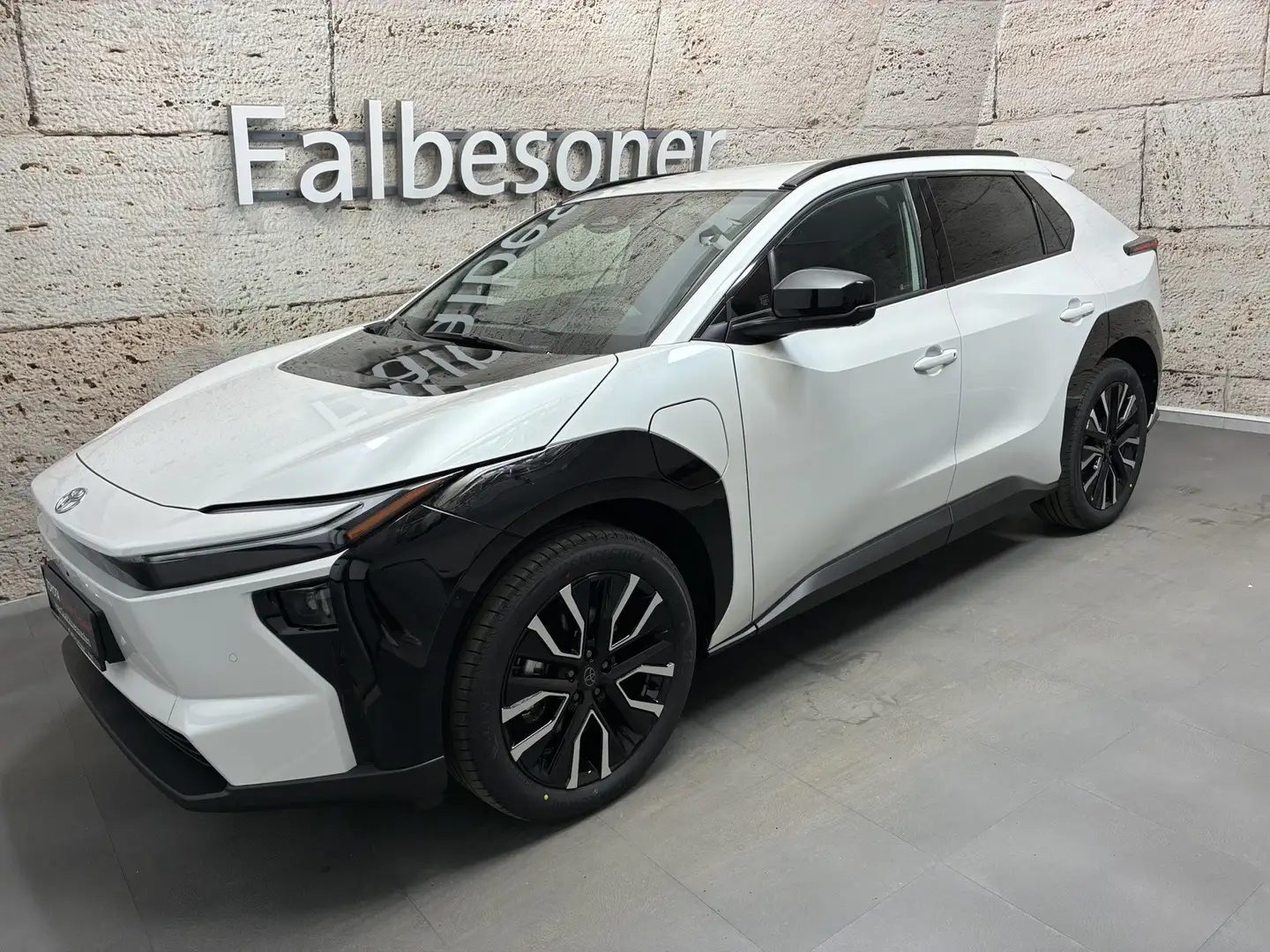 Toyota bZ4X Elektro 252 kW AWD Lounge Weiß - 2