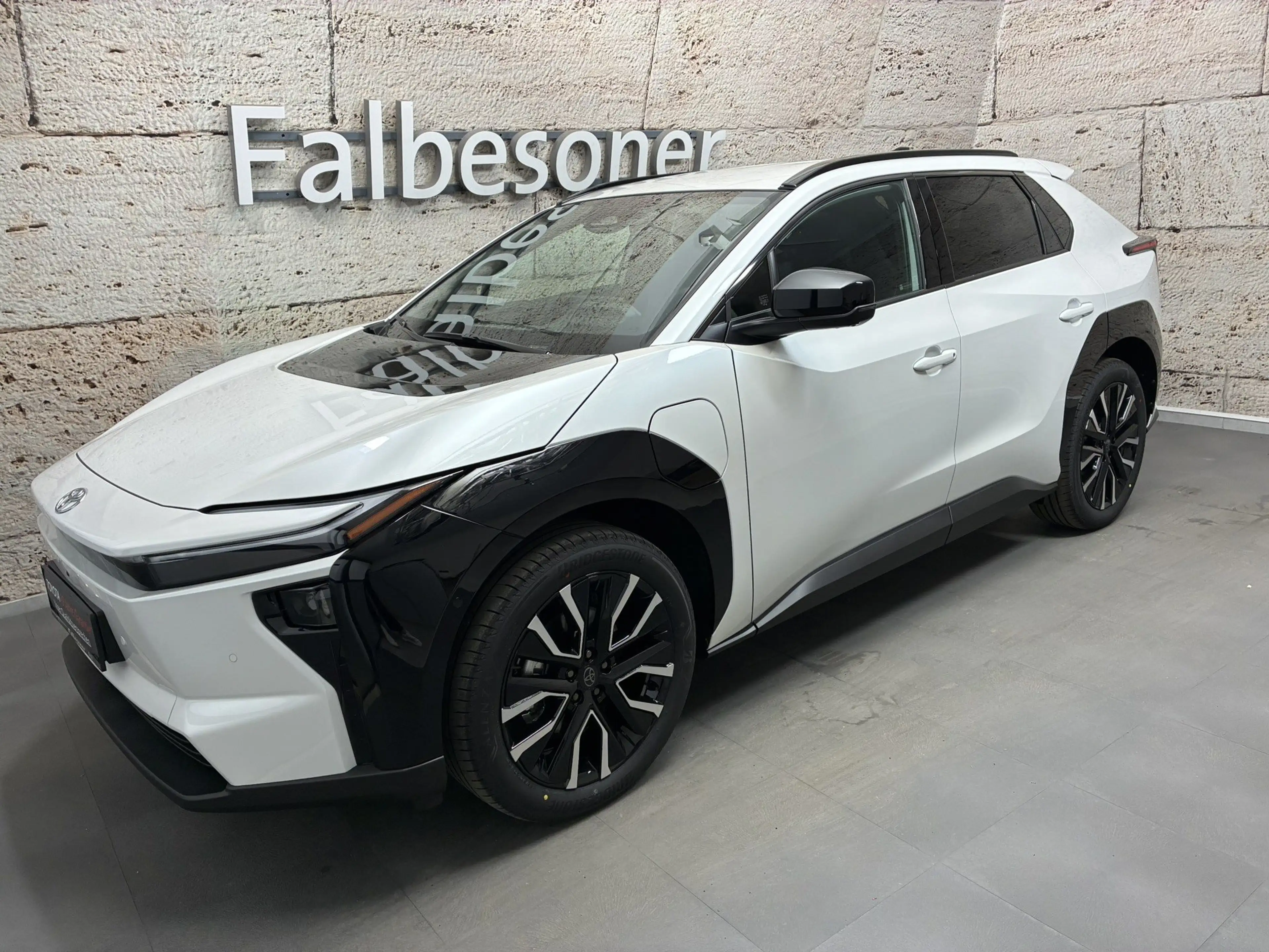 Toyota bZ4X Elektro 252 kW AWD Lounge